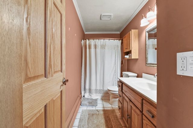 2 Bradley Court, Fall River, MA 02720