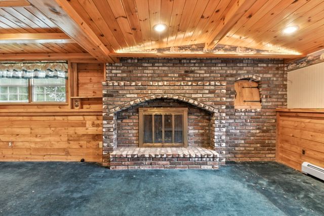 2 Bradley Court, Fall River, MA 02720