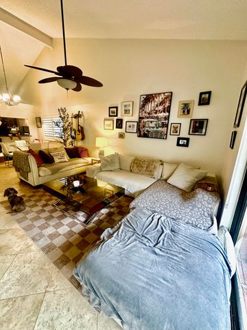 1400 NW 9th Avenue B-8, Boca Raton, FL 33486