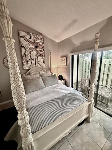 1400 NW 9th Avenue B-8, Boca Raton, FL 33486