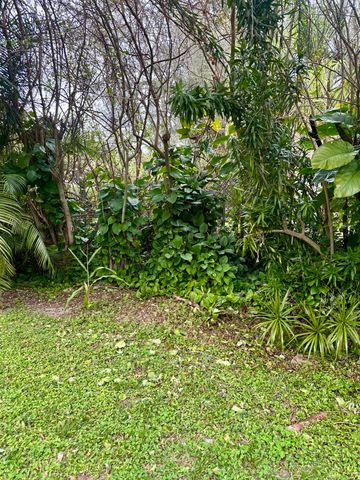 1400 NW 9th Avenue B-8, Boca Raton, FL 33486