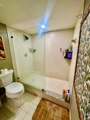 1400 NW 9th Avenue B-8, Boca Raton, FL 33486