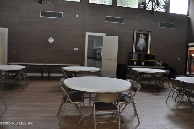 1820 SEVILLA Boulevard 211, Atlantic Beach, FL 32233