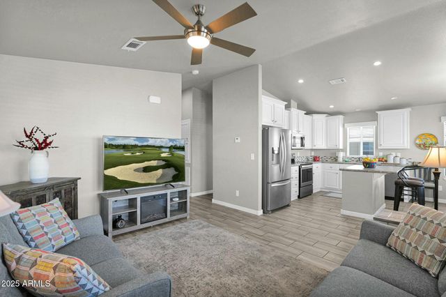 650 N Hawes Road 3505, Mesa, AZ 85207