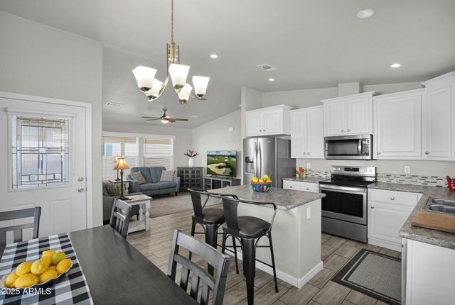 650 N Hawes Road 3505, Mesa, AZ 85207