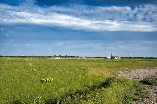 29363 Gray Wolf Drive, Cashion, OK 73016