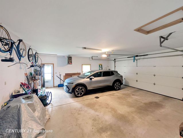 4870 CORALBERRY Road, Saginaw Twp, MI 48604