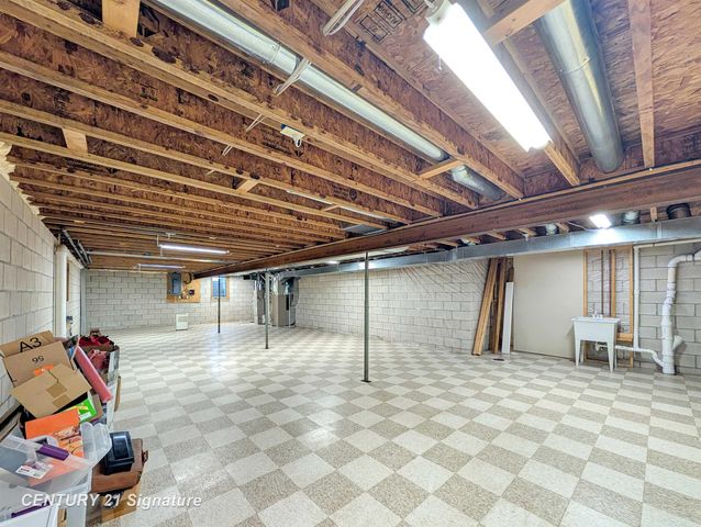 4870 CORALBERRY Road, Saginaw Twp, MI 48604