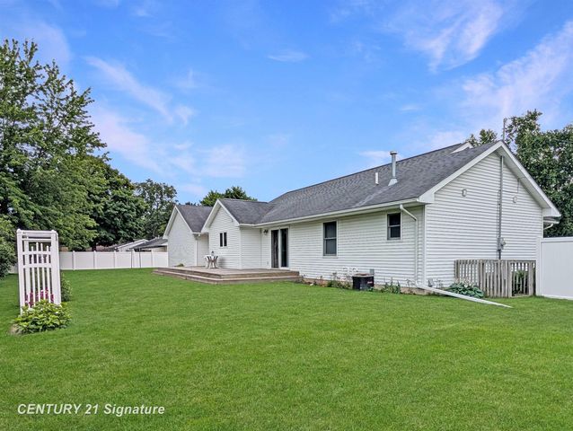 4870 CORALBERRY Road, Saginaw Twp, MI 48604
