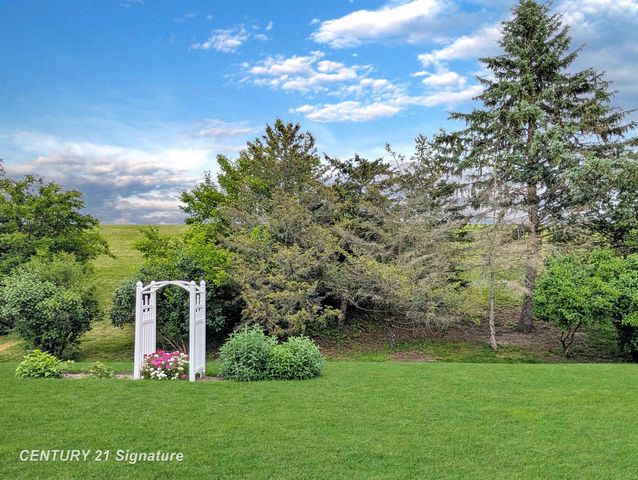 4870 CORALBERRY Road, Saginaw Twp, MI 48604