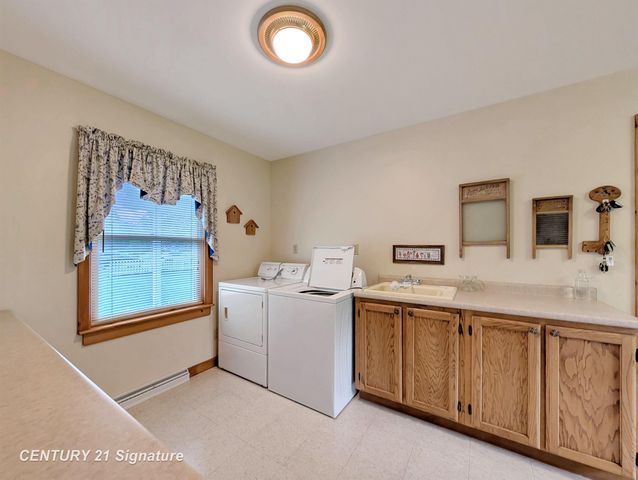 4870 CORALBERRY Road, Saginaw Twp, MI 48604