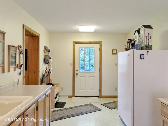 4870 CORALBERRY Road, Saginaw Twp, MI 48604