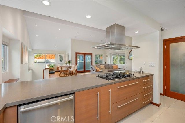 708 Garnet, Redondo Beach, CA 90277