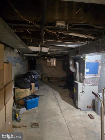 464 W OLEY ST, Reading, PA 19601