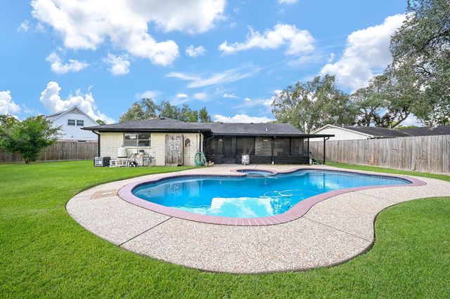 4335 Yosemite Drive, Pasadena, TX 77504