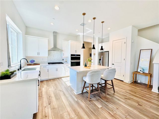 147 Culture, Irvine, CA 92618