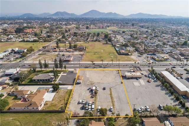 16436 Foothill Boulevard, Fontana, CA 92335