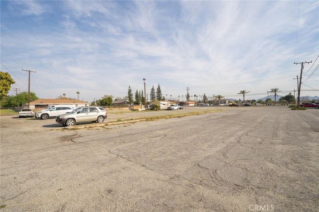 16436 Foothill Boulevard, Fontana, CA 92335