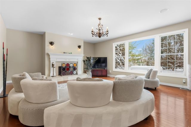 8272 Bainbridge Drive, Mattawan, MI 49071