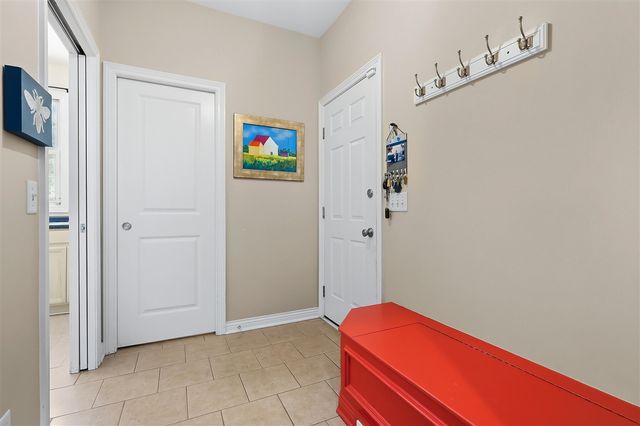 8272 Bainbridge Drive, Mattawan, MI 49071