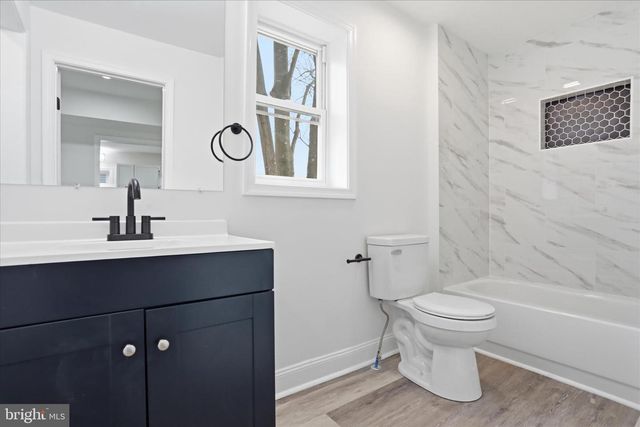 1035 HAMMONDS MILL RD, Hedgesville, WV 25427