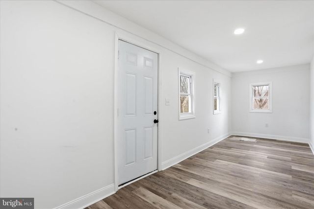 1035 HAMMONDS MILL RD, Hedgesville, WV 25427