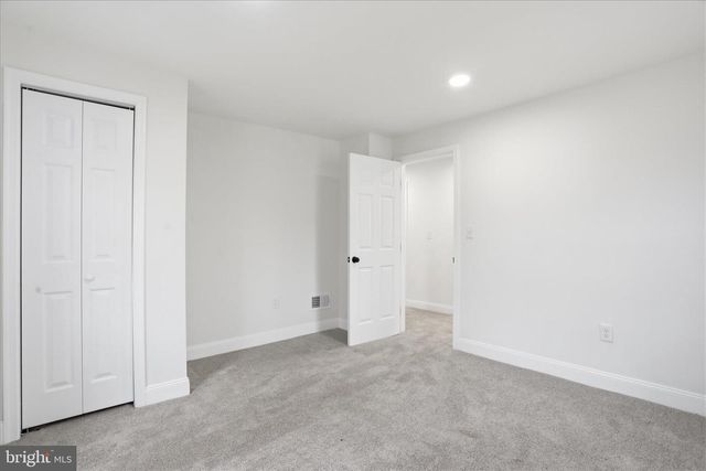 1035 HAMMONDS MILL RD, Hedgesville, WV 25427