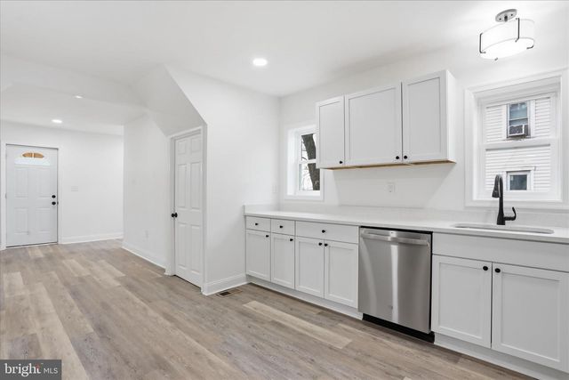 1035 HAMMONDS MILL RD, Hedgesville, WV 25427