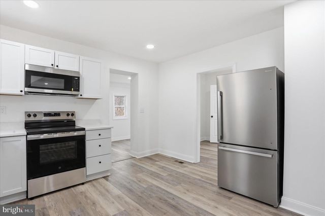 1035 HAMMONDS MILL RD, Hedgesville, WV 25427