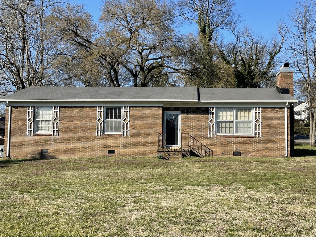 550 E Jefferson St, Pulaski, TN 38478