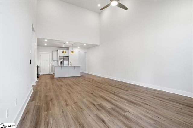 427 Crestcreek Drive, Anderson, SC 29621
