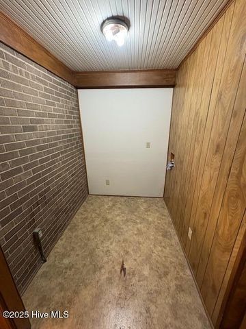 2976 Portertown Road, Greenville, NC 27858