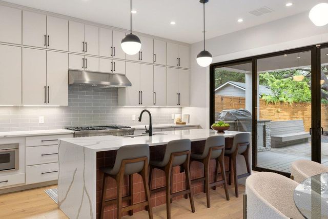 5405 Montview ST, Austin, TX 78756