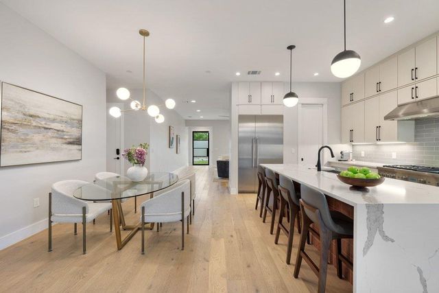 5405 Montview ST, Austin, TX 78756