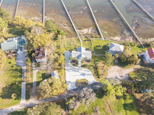 28 Jeannine Court, Seabrook, SC 29940