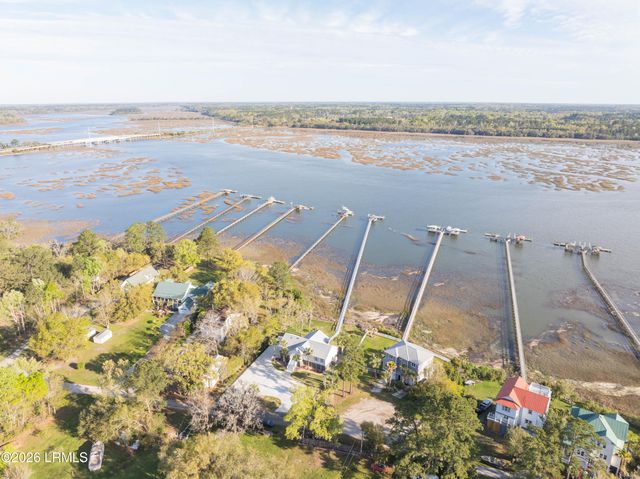 28 Jeannine Court, Seabrook, SC 29940