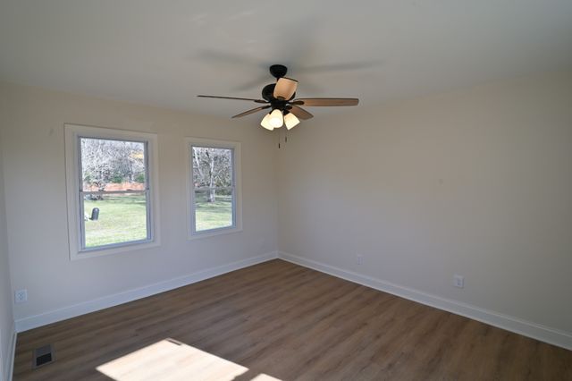 808 Hughes St, Spring Hill, TN 37174