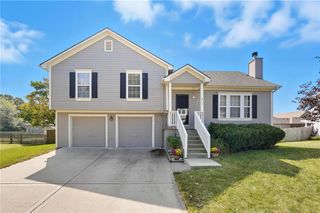 417 Wildflower Lane, Kearney, MO 64060