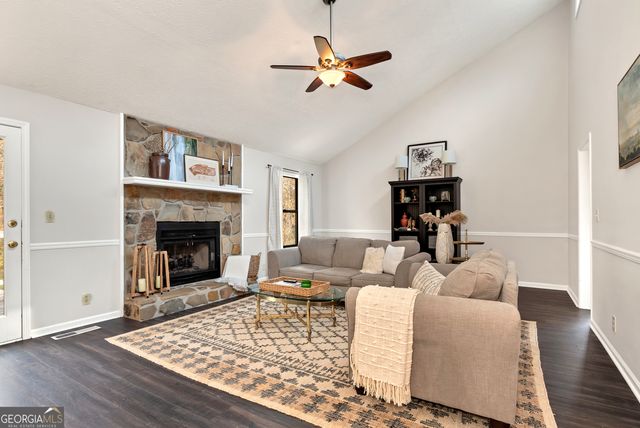 1140 Reading Drive NW, Acworth, GA 30102