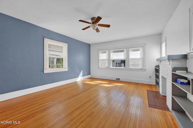 3701 Wallwerth Drive, Toledo, OH 43612