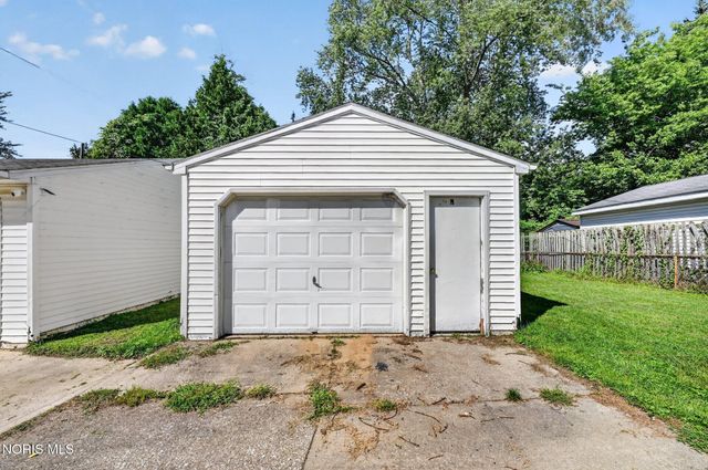 3701 Wallwerth Drive, Toledo, OH 43612