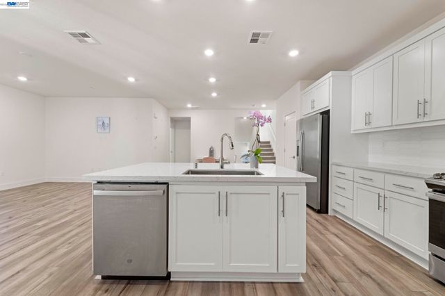 37221 Salt Pond Pl, Newark, CA 94560