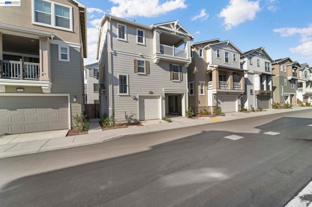 37221 Salt Pond Pl, Newark, CA 94560