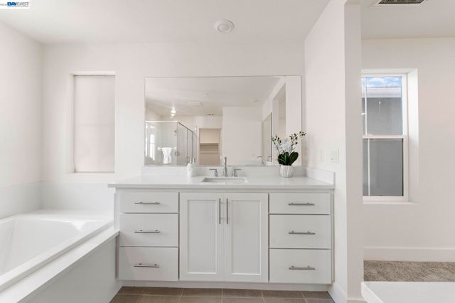 37221 Salt Pond Pl, Newark, CA 94560