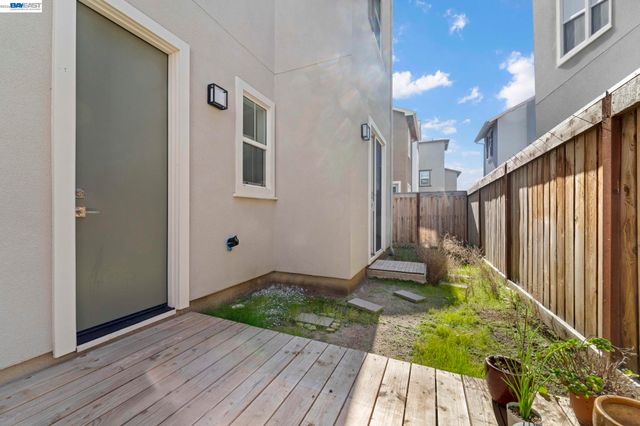 37221 Salt Pond Pl, Newark, CA 94560