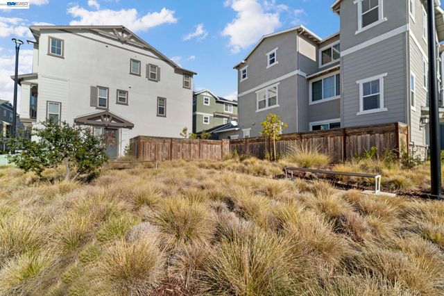 37221 Salt Pond Pl, Newark, CA 94560