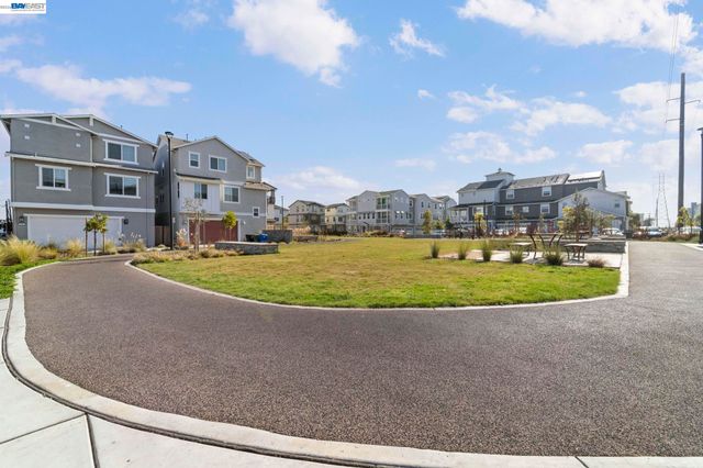 37221 Salt Pond Pl, Newark, CA 94560