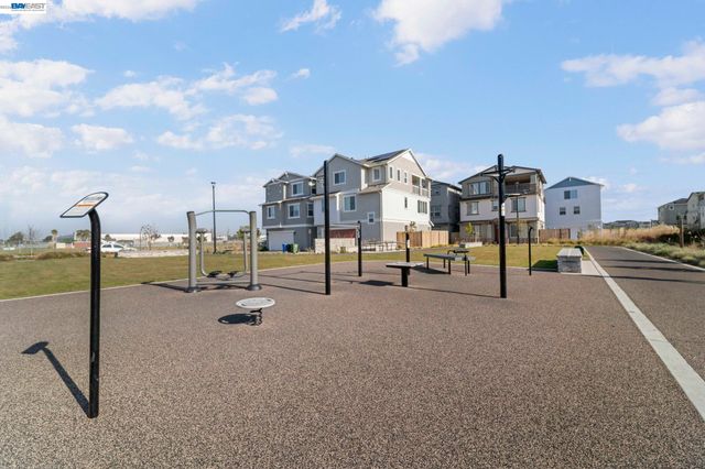 37221 Salt Pond Pl, Newark, CA 94560