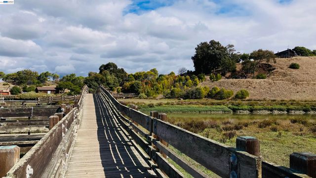 37221 Salt Pond Pl, Newark, CA 94560