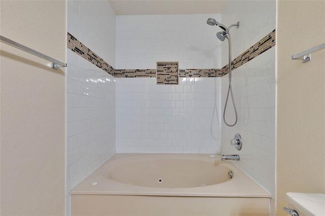 7504 Redrick DR, Austin, TX 78747